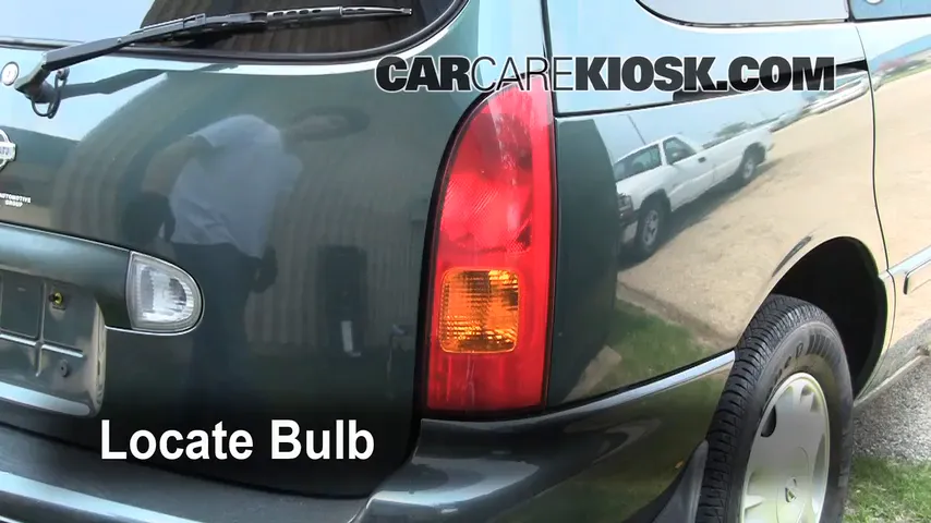 1999 Nissan Quest GXE 3.3L V6 Lights Tail Light (replace bulb)